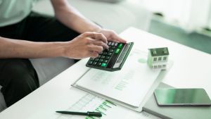 Read more about the article CRA Section 67.7 Explained: No Deductions for Non-Compliant Short-Term Rentals