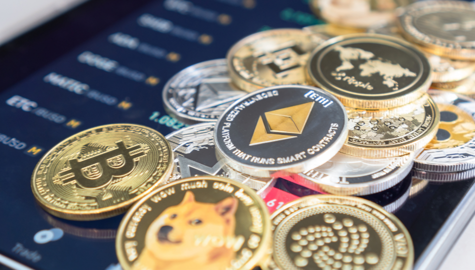 You are currently viewing CRA Crypto Tax in Canada: The 7 Reporting Traps That Trigger Costly Mistakes